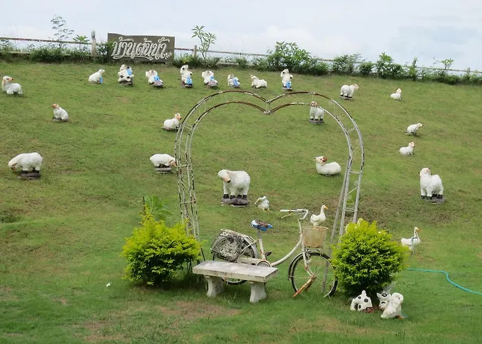 รีสอร์ท บ้านต้นน้ำ