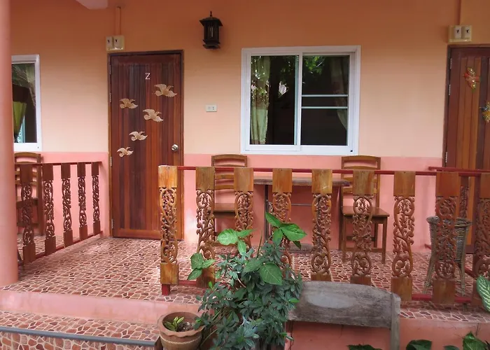 รีสอร์ท บ้านต้นน้ำ สวนผึ้ง