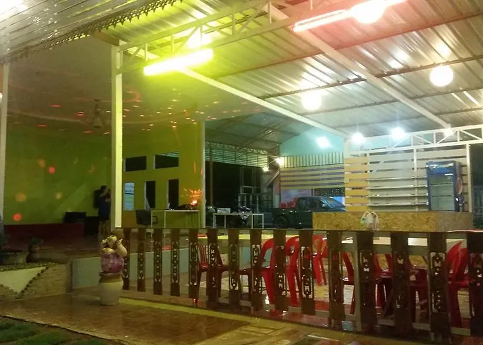 บ้านต้นน้ำ รีสอร์ท สวนผึ้ง