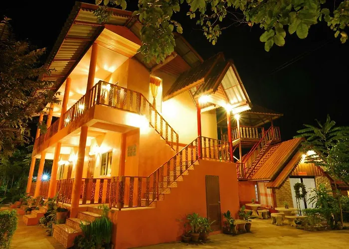 บ้านต้นน้ำ